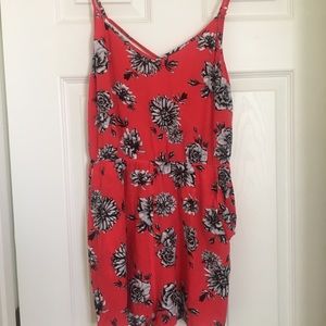 H&M red floral strappy short playsuit US 8